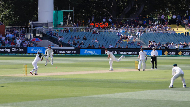 Temba Bavuma facing Mitchell Starc during a Test match at Adelaide Oval.